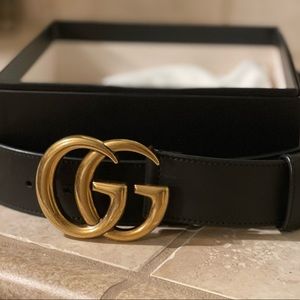 Gucci leather belt **sold**